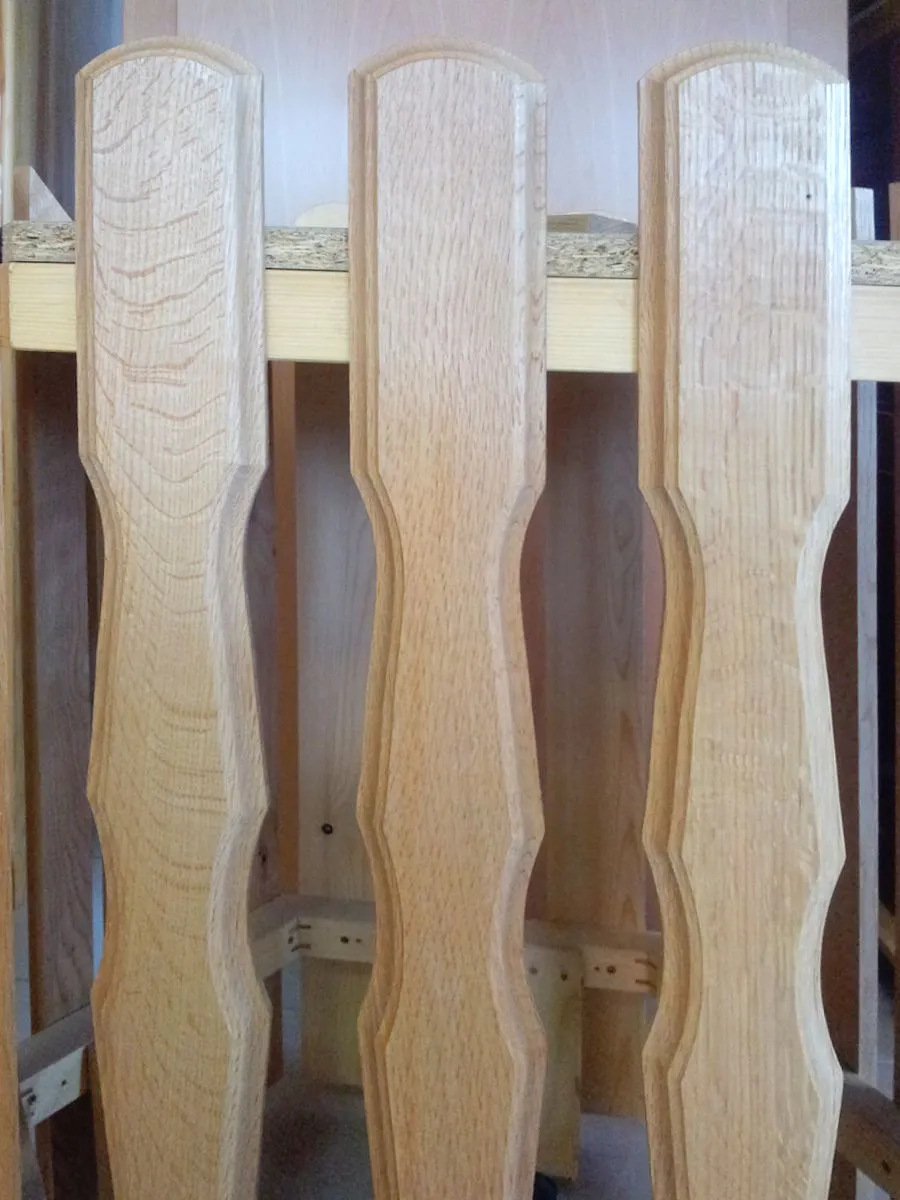 Mintás oldalú, végmarással, zsinórmart